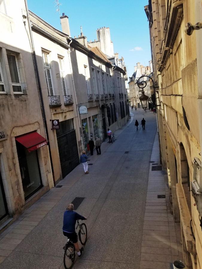 Cordeliers Jordans Flat City Centre Historique Apartment Dijon Bagian luar foto